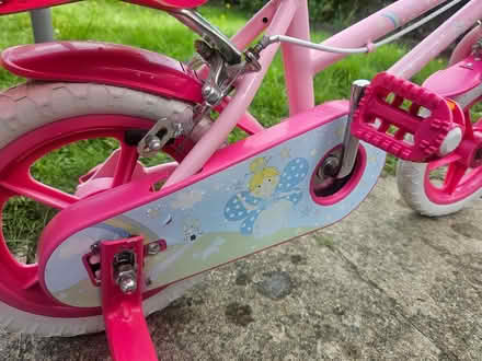Photo of free Bicycle for girls with stabilisers (Morden SM4) #2