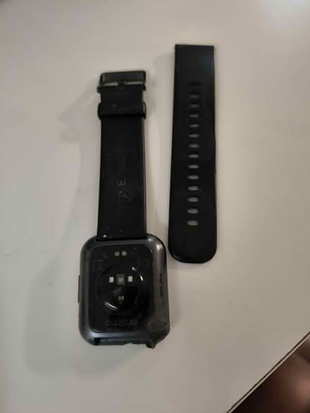 Photo of free Oraimo Watch 2 pro plus Charger (Chadwell Heath RM6) #2