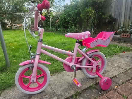 Photo of free Bicycle for girls with stabilisers (Morden SM4) #1