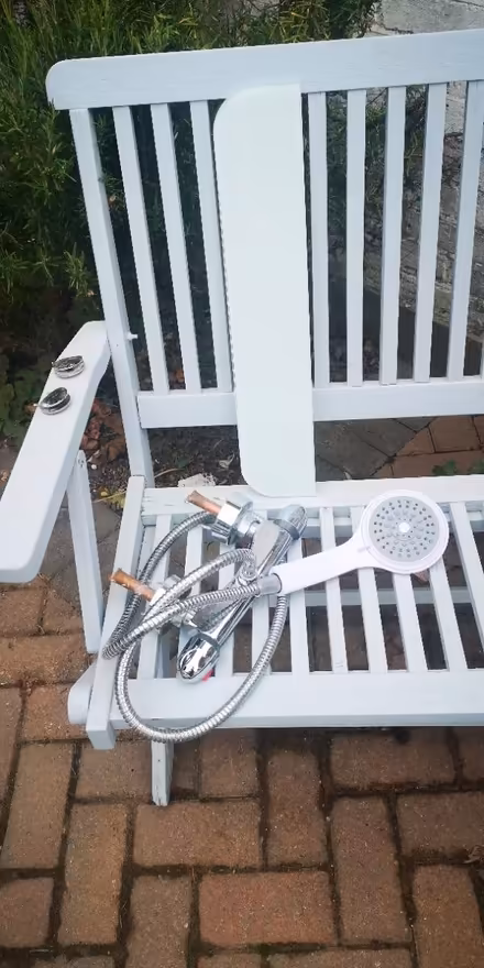 Photo of free En-Suite/Cloakroom Items (BN12) #1