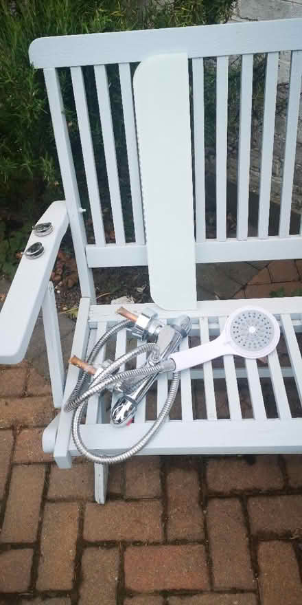 Photo of free En-Suite/Cloakroom Items (BN12) #1