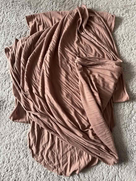 Photo of free Baby carry sling, wrap, cloth (IP8) #1