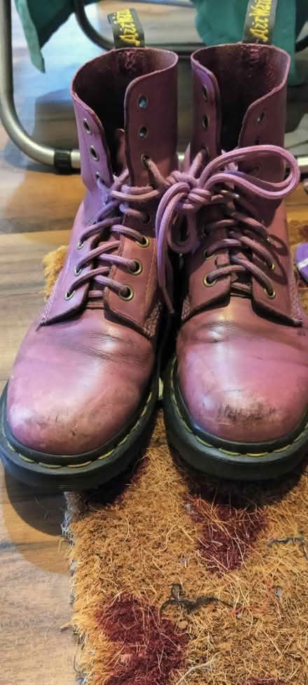 Photo of free Size 4 boots (HA0) #1