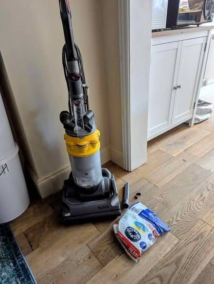 Photo of free Dyson hoover - not working (SG5) #1