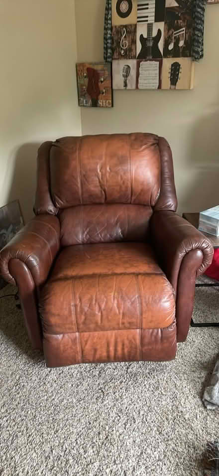 Photo of free Leather chair / recliner (Flemington nj) #2