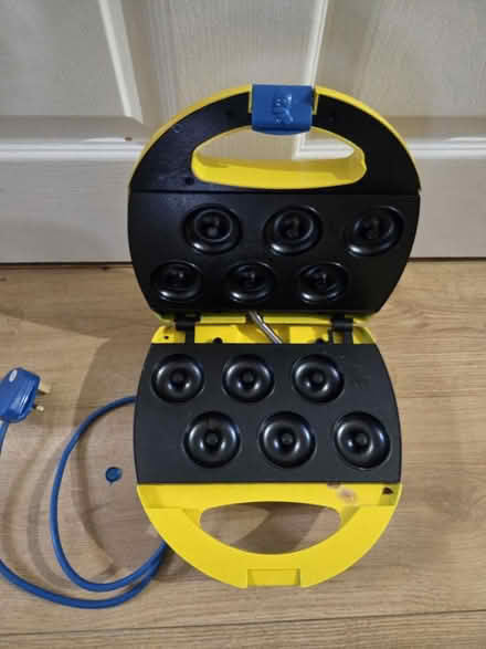 Photo of free Donut maker (Guildford GU1) #2