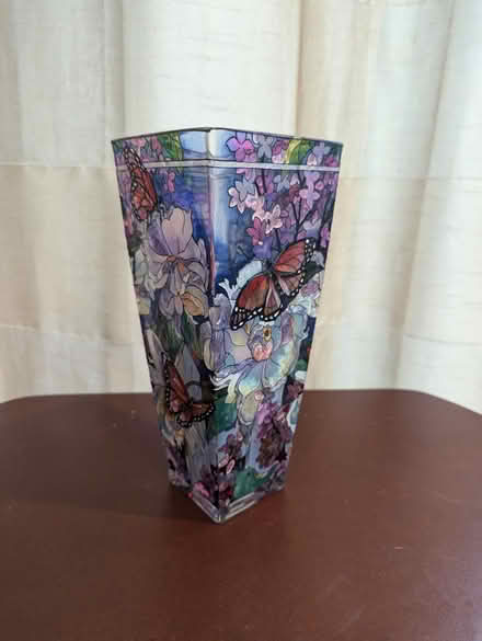 Photo of free Hand-Painted AMIA Vase (Fanwood) #1
