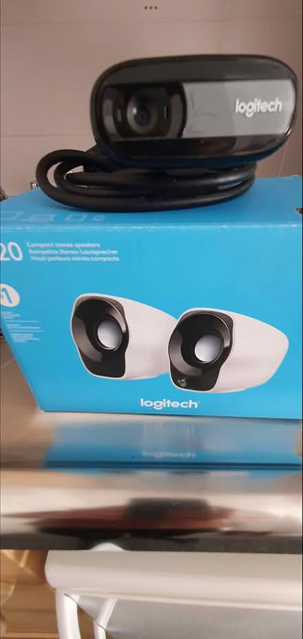Photo of free Computer speakers and web cam (TA1) #1