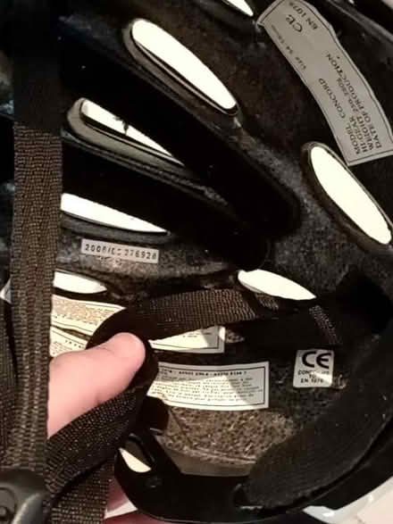 Photo of free Cycle helmet (GU51) #4