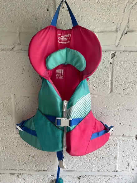 Photo of free Child size life vest (Hillcrest) #1