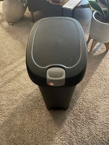 Photo of free Trash can with locking lid (West Chester) #1