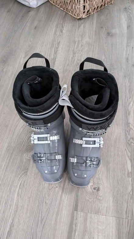 Photo of free Ski boots - barely used (W3) #1