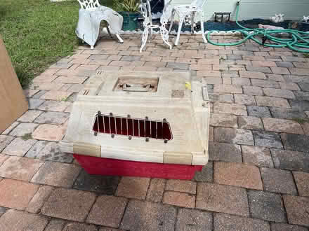 Photo of free Cat or small dog carrier (Dunnellon) #2