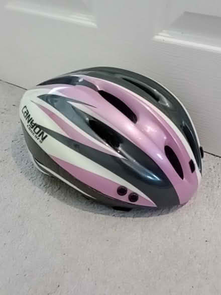 Photo of free Cycle helmet (GU51) #2