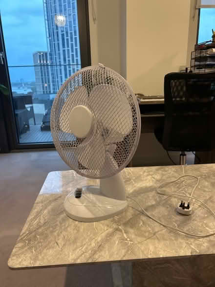 Photo of free White fan (Vauxhall SW8) #1