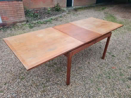Photo of free Oak extendable dining table (Ashtead) #1