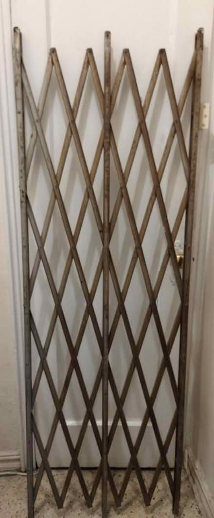 Photo of free Window gates (Brooklyn 11218) #1