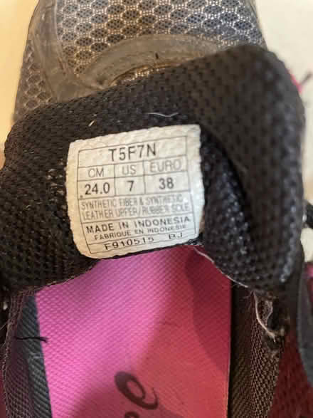 Photo of free ASIC trainers size 5 (East Malling) #2