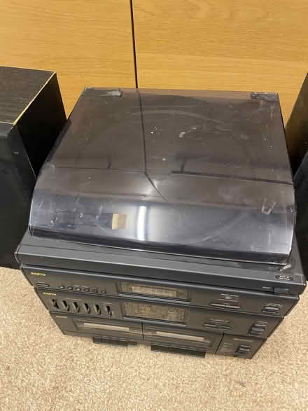 Photo of free Sanyo tape deck and record player (BR6) #1
