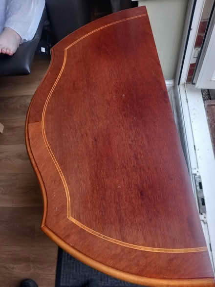 Photo of free Table (Scarlett avenue HP22) #1