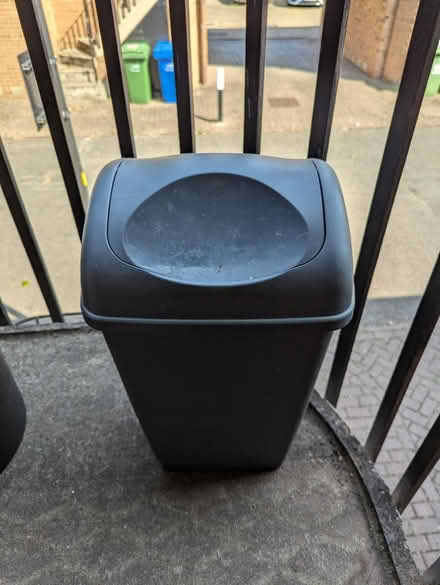 Photo of free 25 litre bin (Surrey Quays SE16) #1