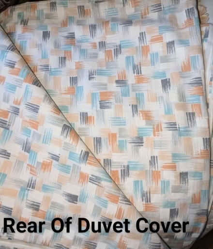 Photo of free 2 x Matching Single Duvet Sets (The Highlands TN39) #3