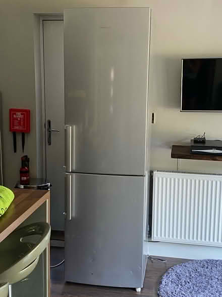 Photo of free Samsung fridge freezer (GU21 4JE) #1