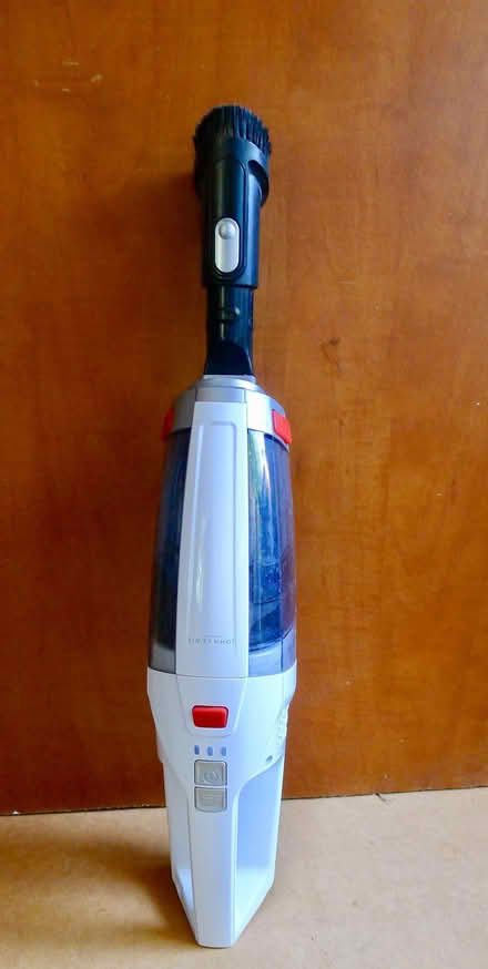 Photo of free Cordless vacuum cleaner (Marlow SL7) #1
