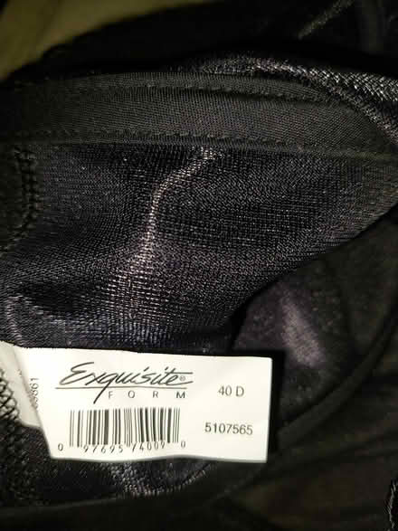 Photo of free 2 Front-closing Bras (94015) #4