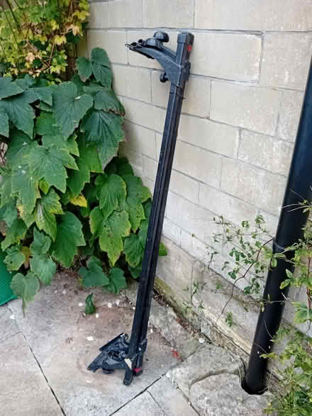Photo of free Thule roof bars (Moorfields) #4
