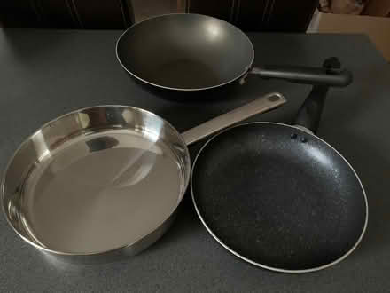 Photo of free Pans (BT14) #1