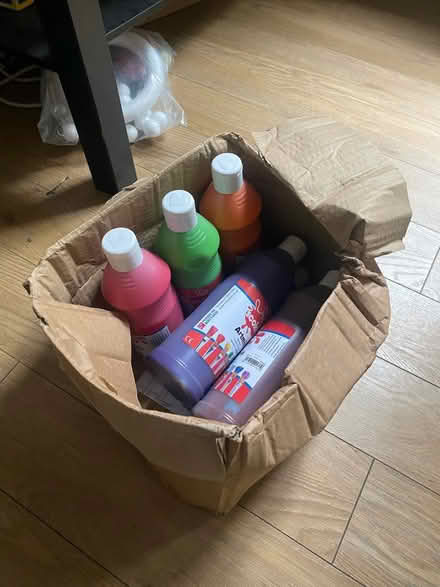 Photo of free Acrylic paint (Finsbury Park N4) #2