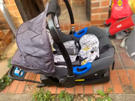 Photo of free Casatto isso fix baby seat (Aylesbury HP20) #1