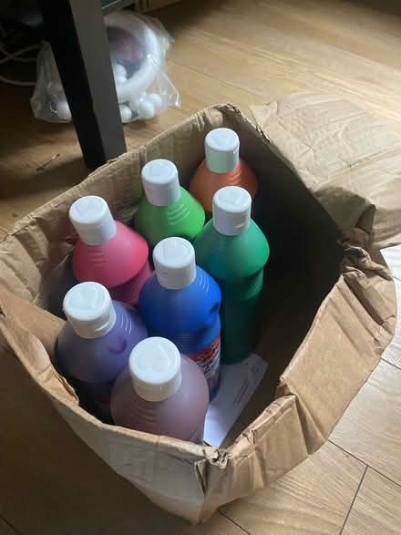 Photo of free Acrylic paint (Finsbury Park N4) #1