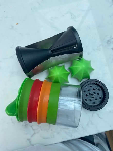 Photo of free Spiraliser with attachments (Witney OX28) #1