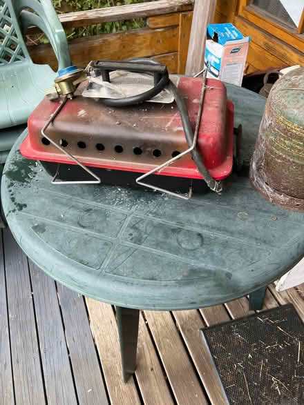 Photo of free Small gas barbecue (Cutteslowe OX2) #3