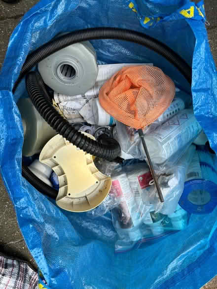 Photo of free Spa pool (Walton-on-Thames KT12) #2