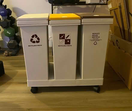 Photo of free Garbage/Recycling Bins with Wheels (Rego Park) #1