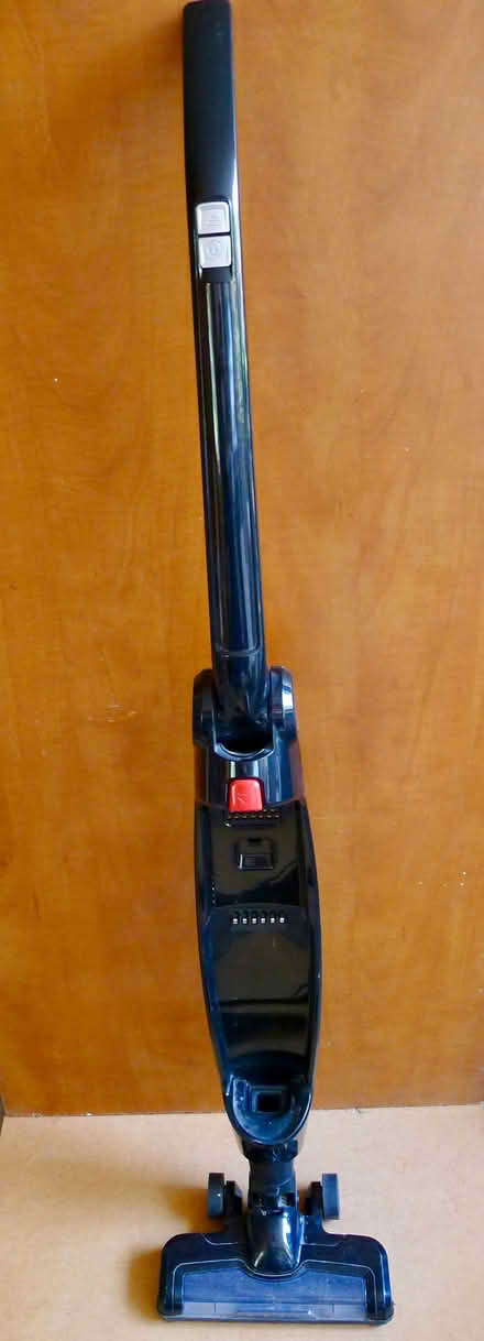 Photo of free Cordless vacuum cleaner (Marlow SL7) #4