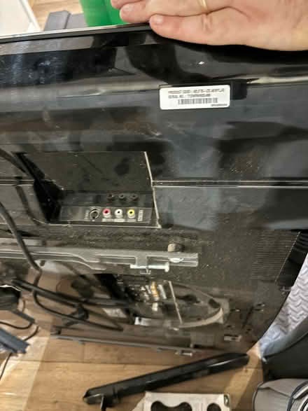 Photo of free TV (Walton-on-Thames KT12) #2