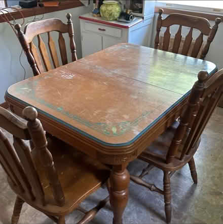 Photo of free Kitchen/Craft Table & Chairs (Near river) #1