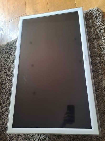 Photo of free Samsung 32"TV (Kingswinford) #1