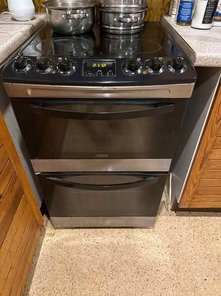 Photo of free Oven (Bn17 6ls) #1