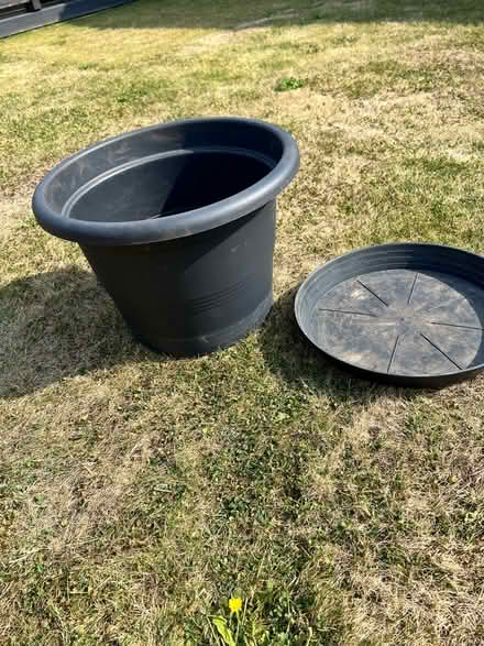 Photo of free Grey garden planter and tray (Southend SS2) #1