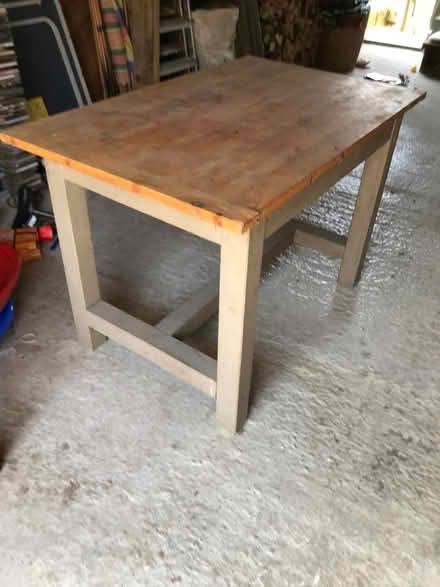 Photo of free Table/ work bench (Chesham HP5) #2