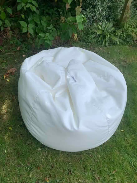 Photo of free Giant beanbag (Banstead) #1
