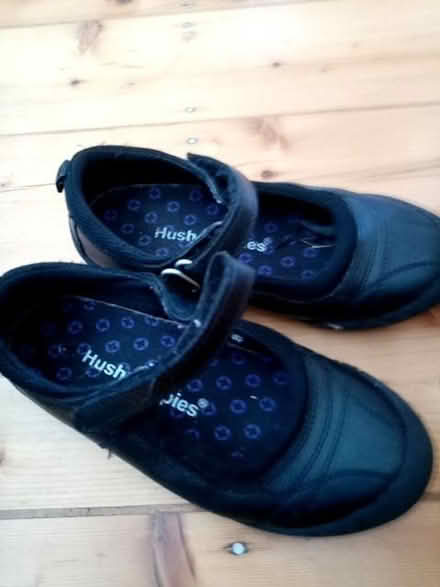Photo of free School shoes size 13 (Southcote RG30) #1