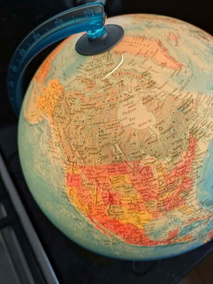 Photo of free Light-up globe (Hertford SG14) #2