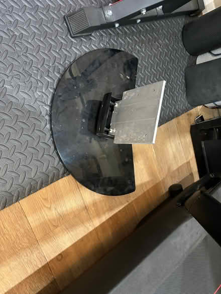 Photo of free TV (Walton-on-Thames KT12) #4