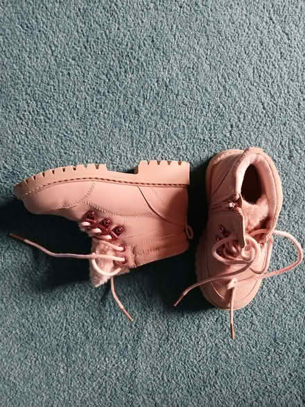 Photo of free Girls pink infant boots (Faringdon SN7) #4
